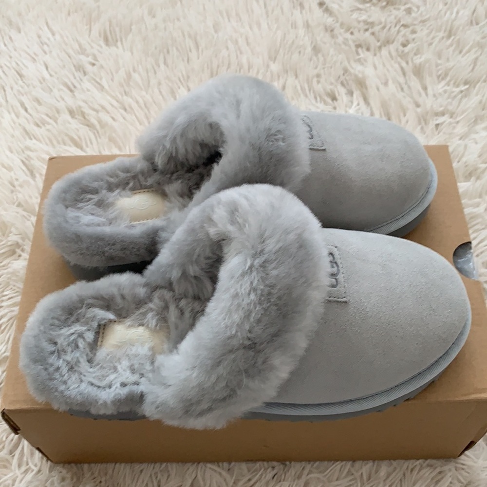 New ugg light grey genuine shearling slipper